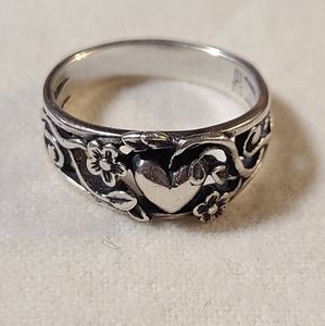 James Avery Retired Heart and Flower Vine Ring